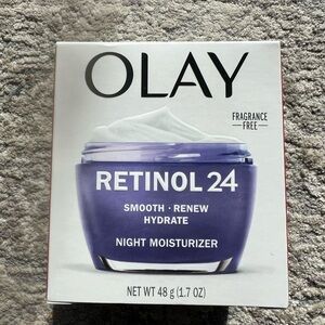 OLAY Retinol 24 Night Moisturizer - White and Purple